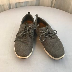 TOMS Sneakers